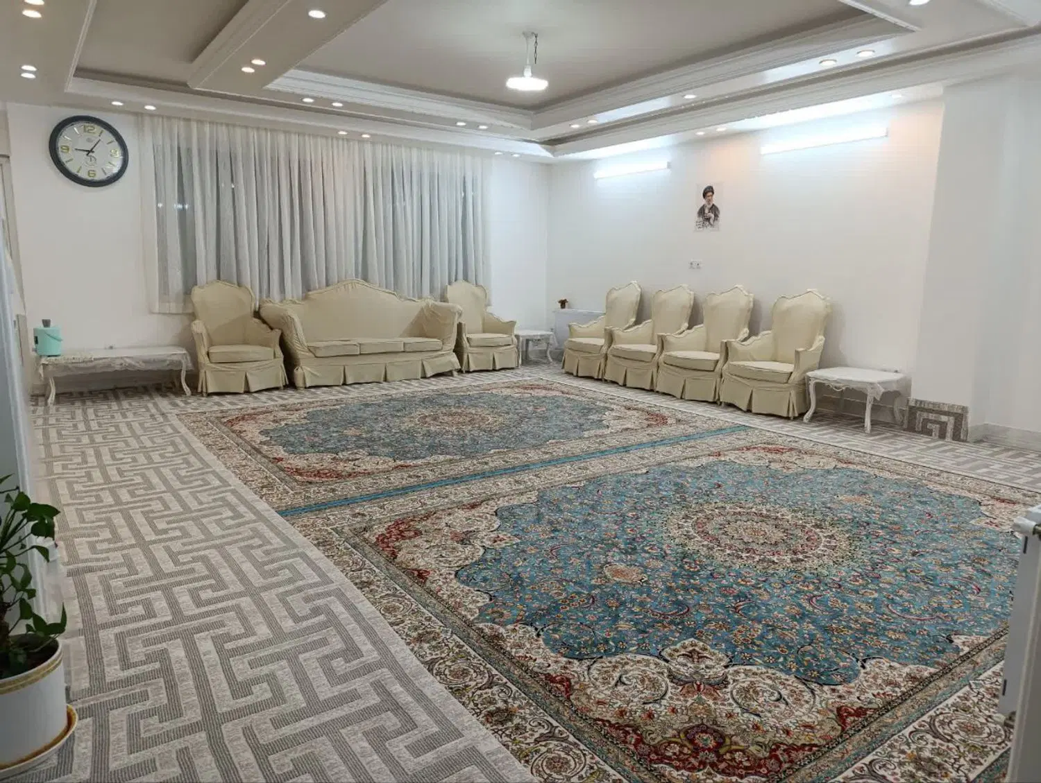منزل آپارتمانی تک واحدی ۱۸۰ متری نوساز کلید نخورده