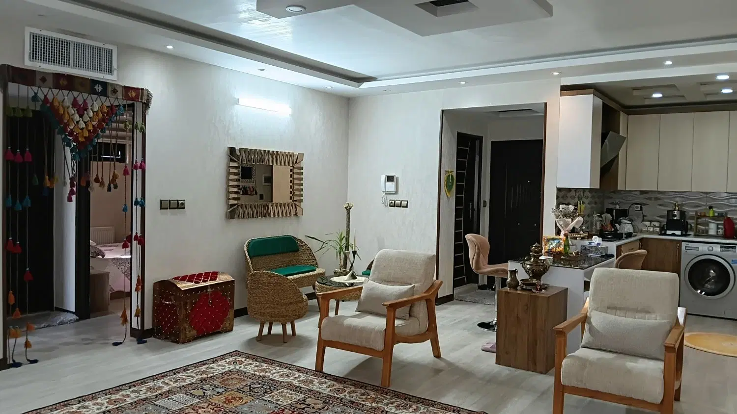 آپارتمان ۲ خواب ۹۴ متری جنوبی