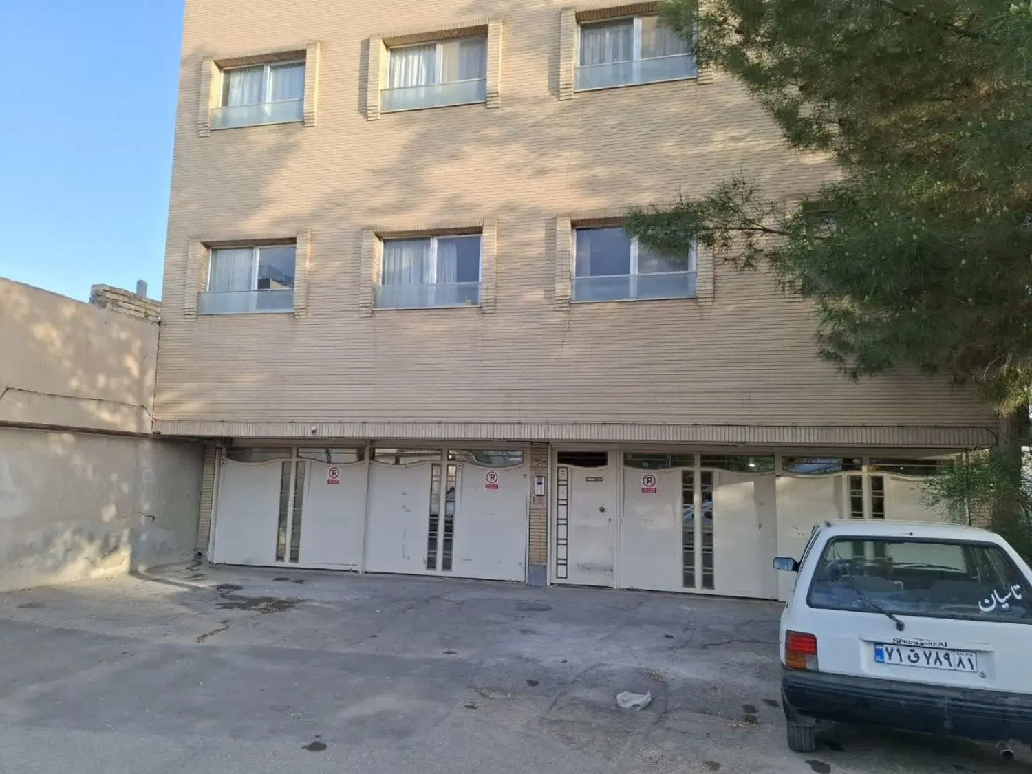 آپارتمان 80 متری خوش نقشه 2 خواب