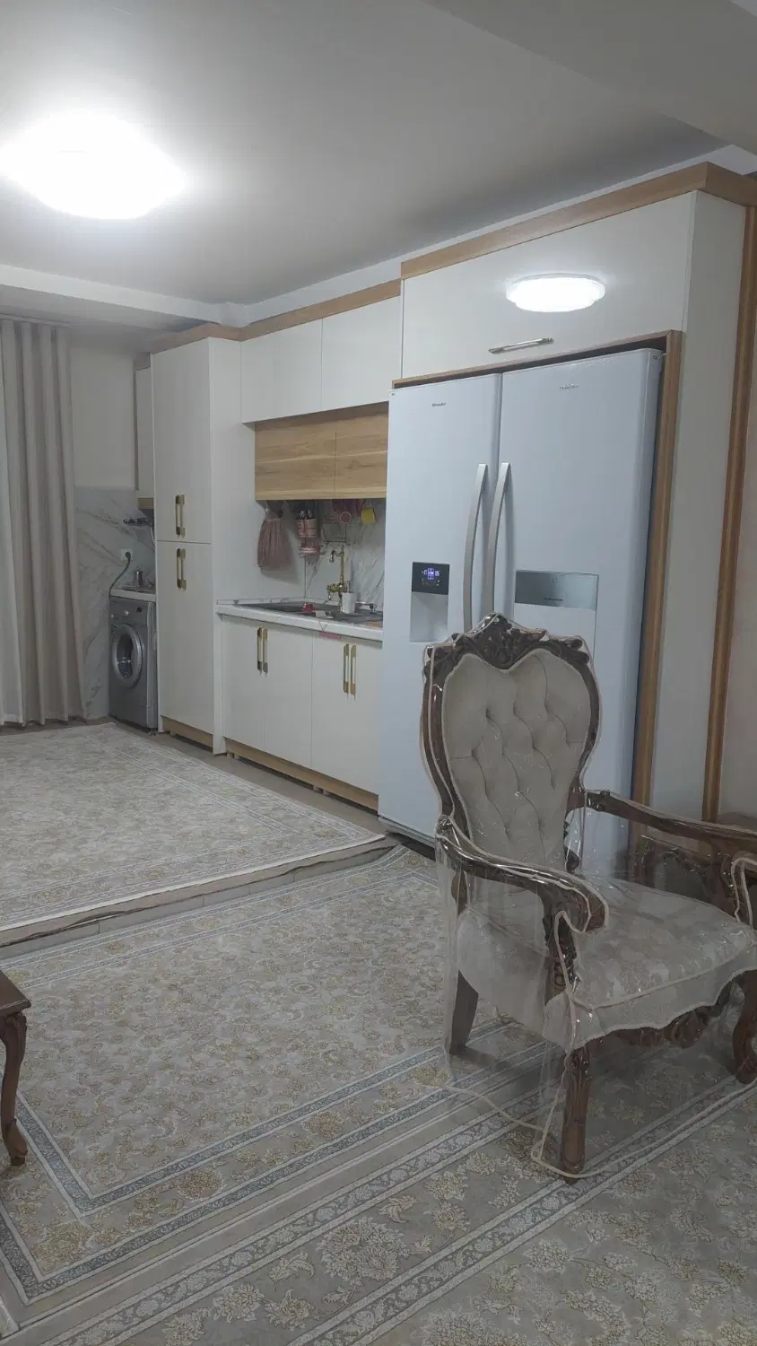 ۸۰ متر ۲ خواب با پارکینگ