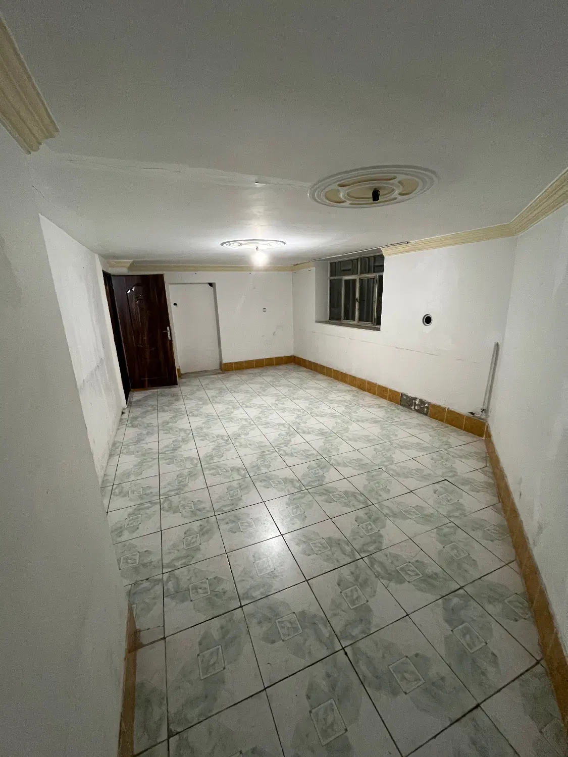 اجاره خانه بزرگ بر خیابان معلم