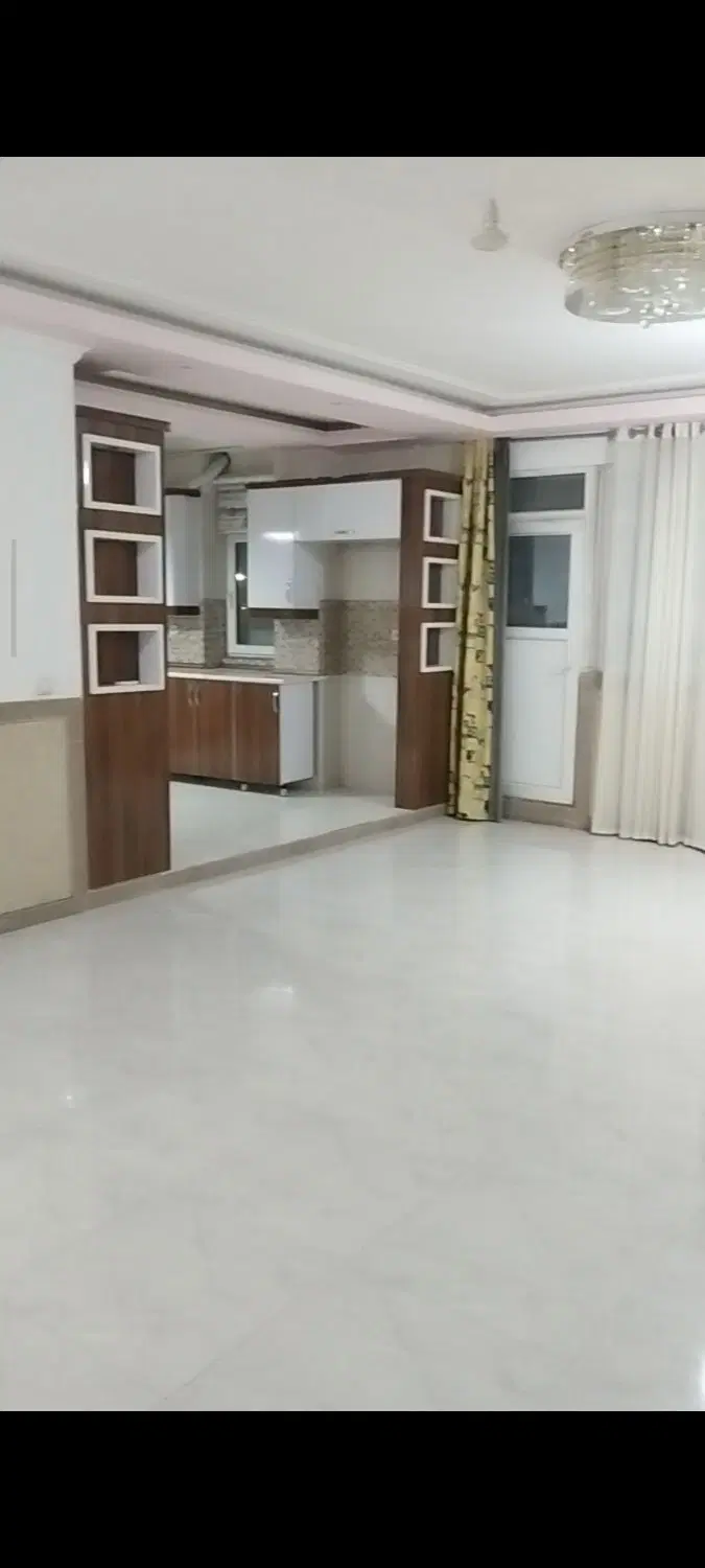 فروش آپارتمان دوخوابه خیابان ایثار با موقعیت مناسب