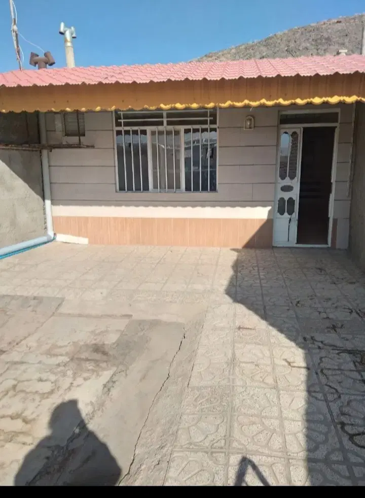خانه اجاره ای واقع در کوی صدف طبقه دوم
