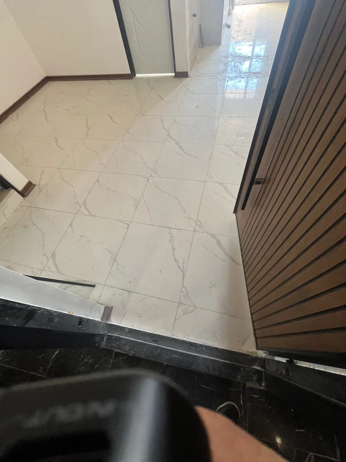 فروش آپارتمان پیروزی