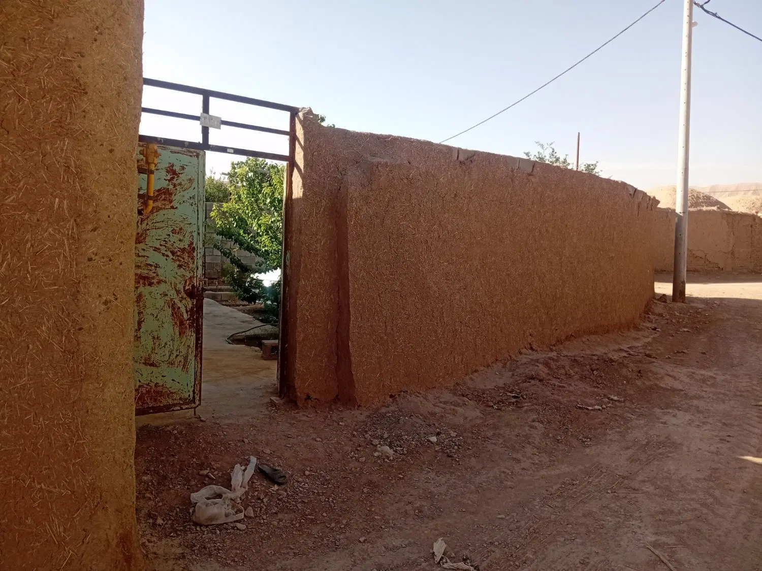 فروش خانه ویلایی سنتی شهر راین روستای ده ملک