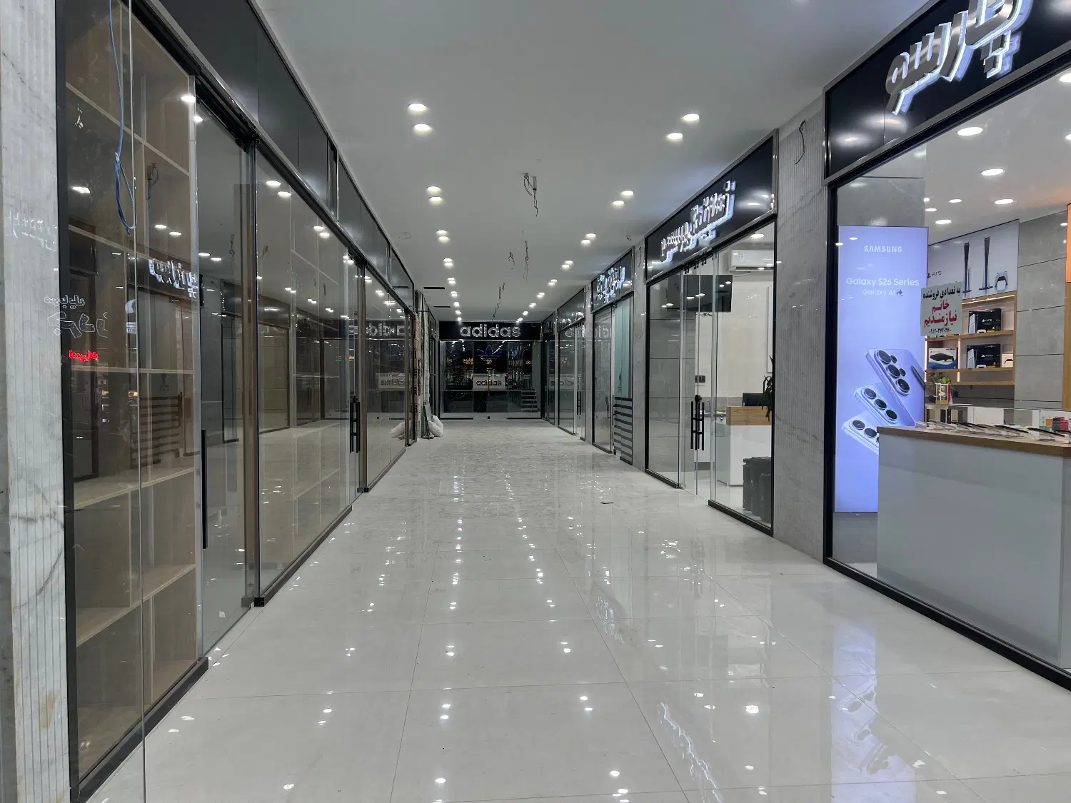 مغازه زرافشان ۳۸متری اوایل خیابان