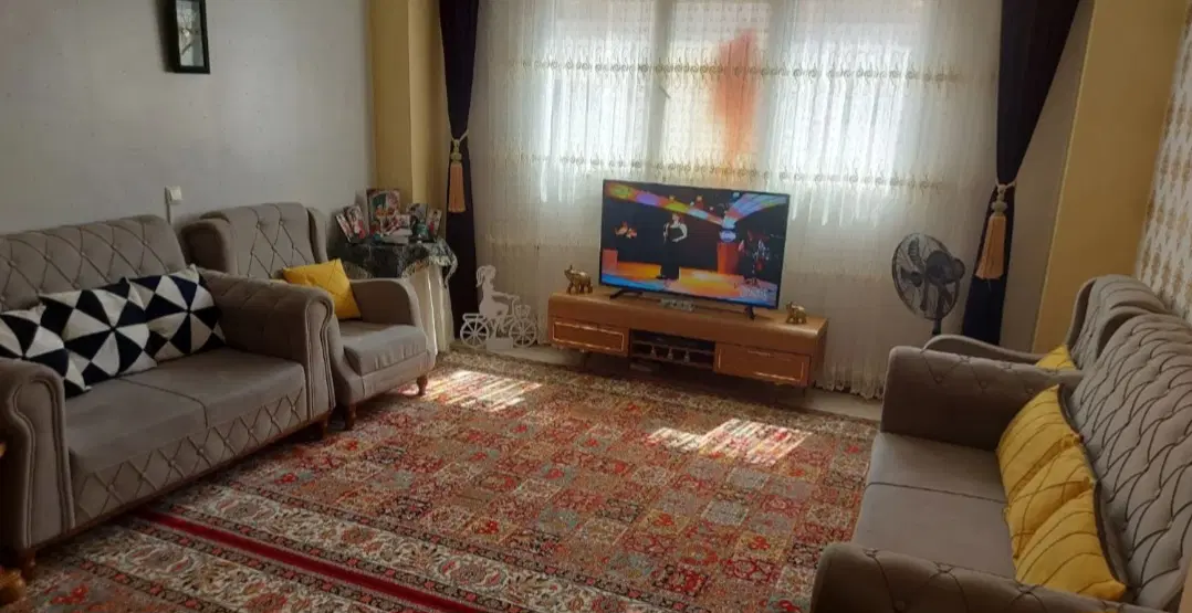 همخانه