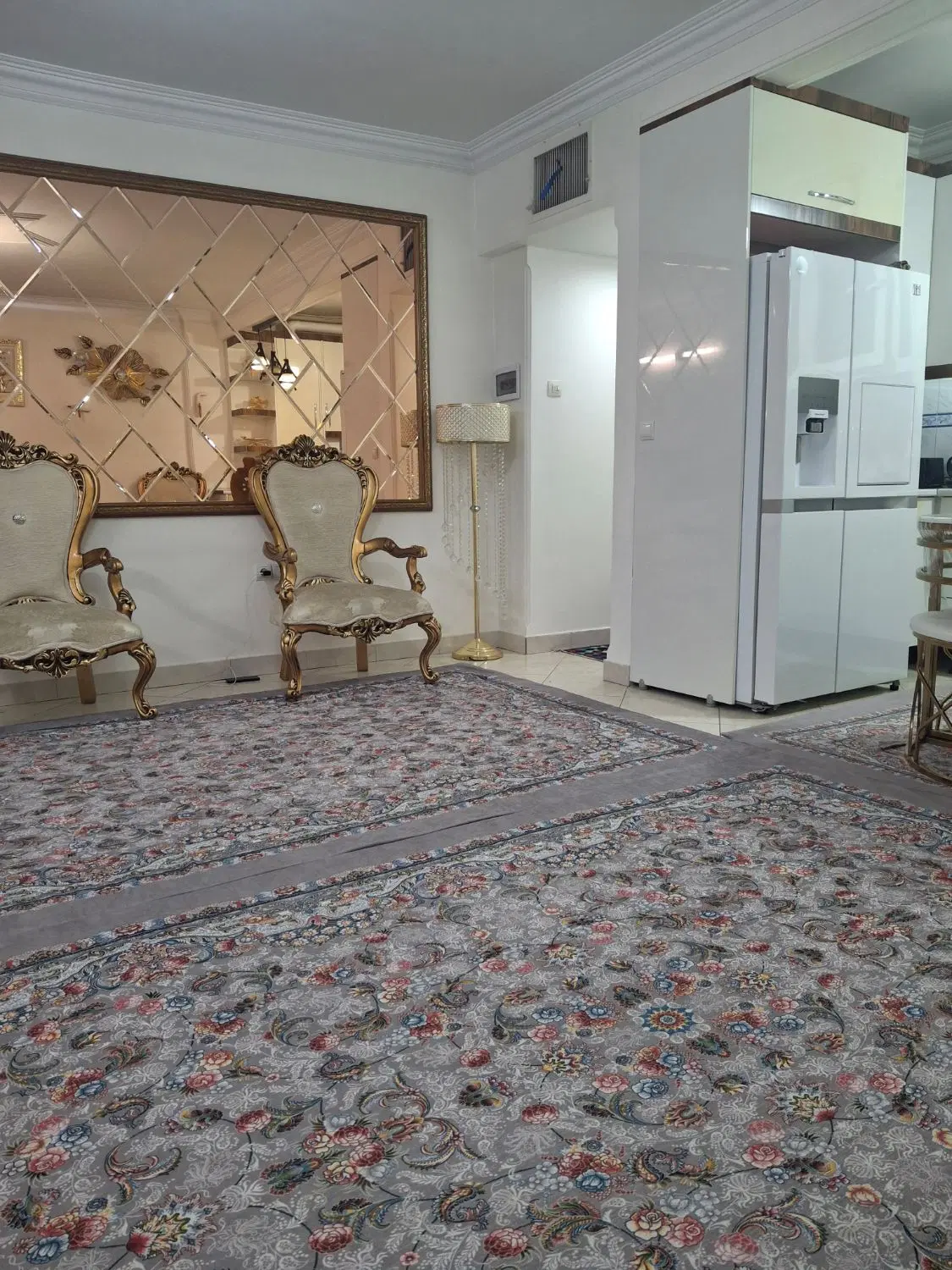 واحد فول امکانات وخوش نقشه