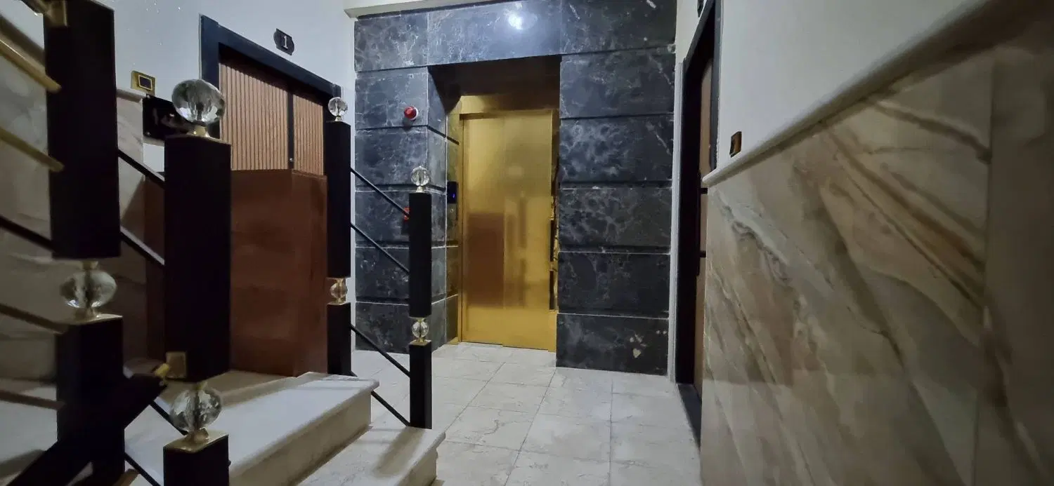 گلسار ۱۵۰ متری ۲ پارکینگ اختصاصی خ ۸۶