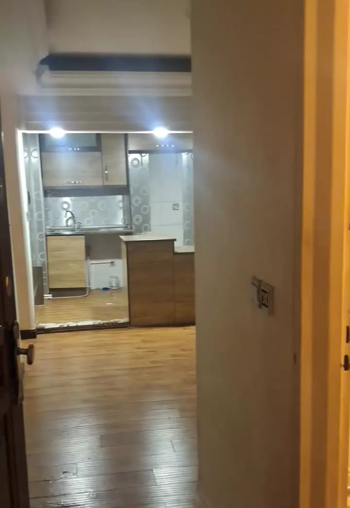 ۵۷ متر ۲ خواب بالای بیمه ۴ تخلیه