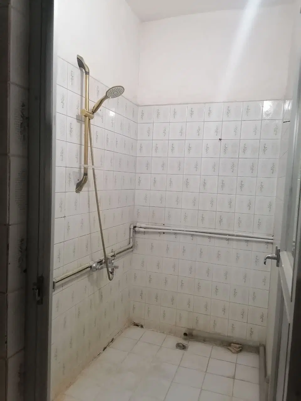 طبقه اول مرکز شهر کوچه بیمارستان فرخی