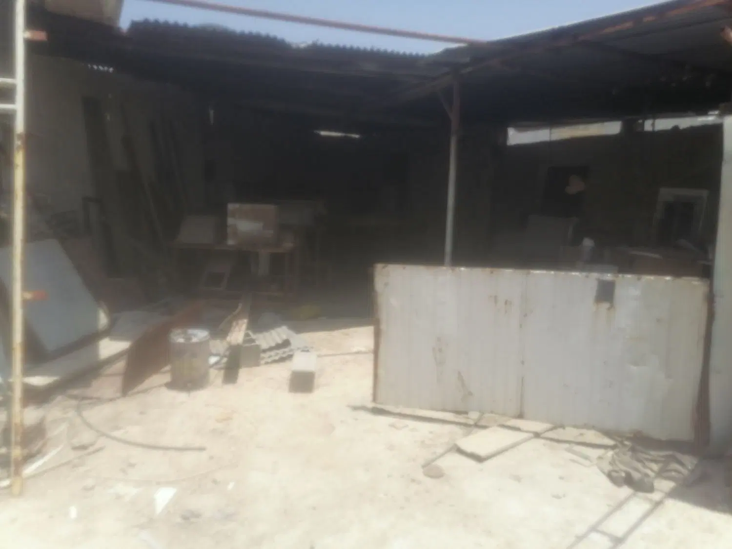 رهن و اجاره انباری کارگاه