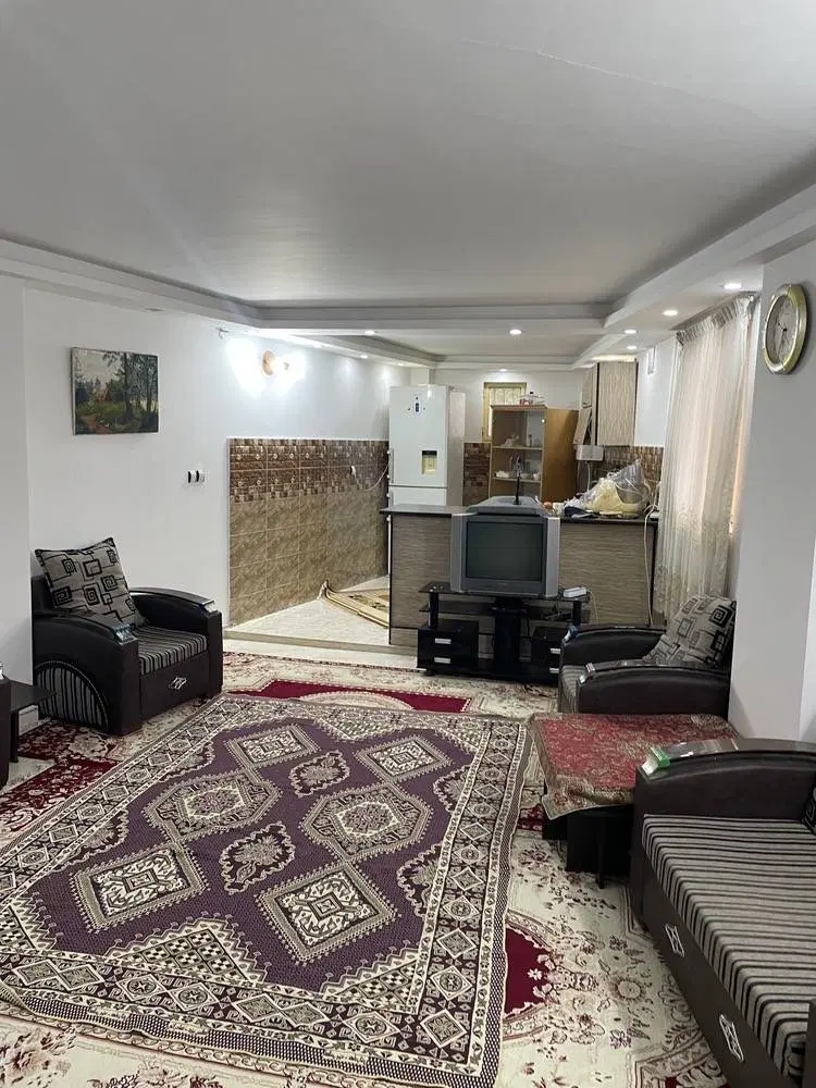 خونه باغ.شیک و تمییز.جای بسیار آرام وساکت