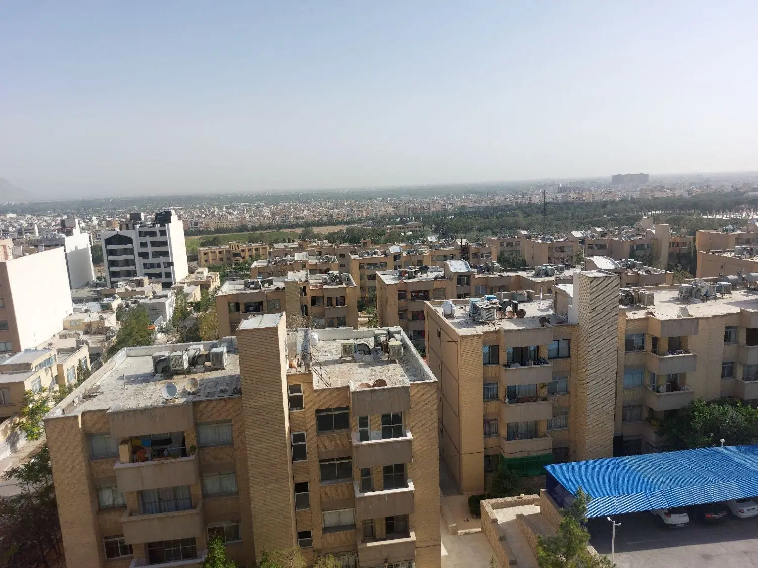 دو قدمی شیخ صدوق زیر قیمت