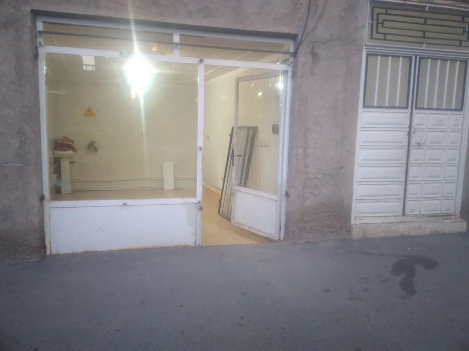 مغازه تمام بهداشتی