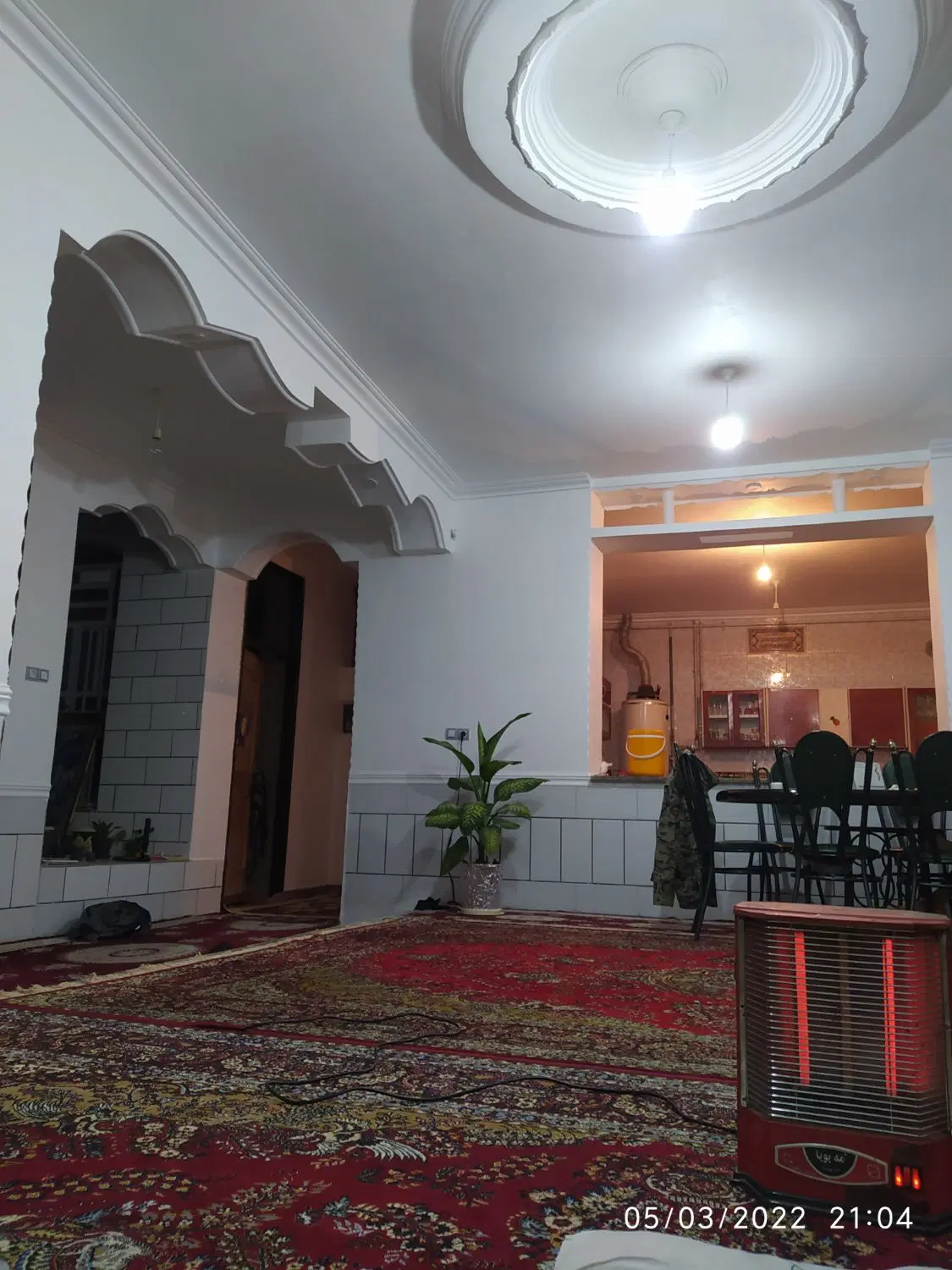 فروش خانه مسکونی ویک قواره ۲۵۰متری باهم