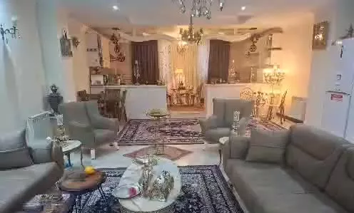 آپارتمان ۱۱۸ متری واقع میدان منیریه  در اسدی منش