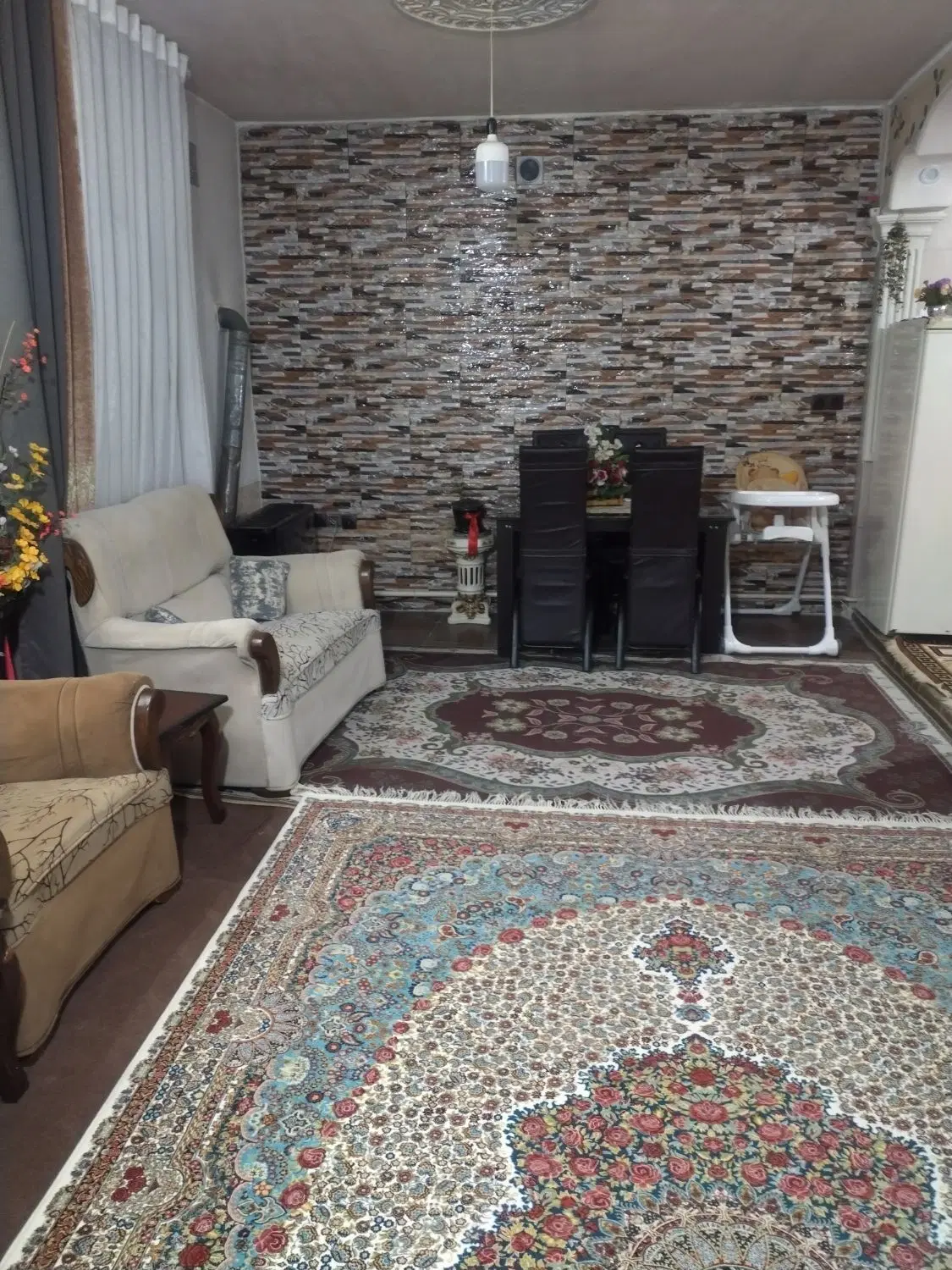 فروش آپارتمان طبقه اول  راه مشترک