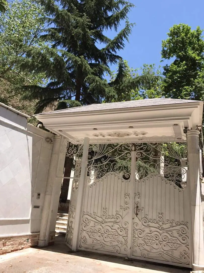 تجریش فنا خسرو 218 متر بر 14