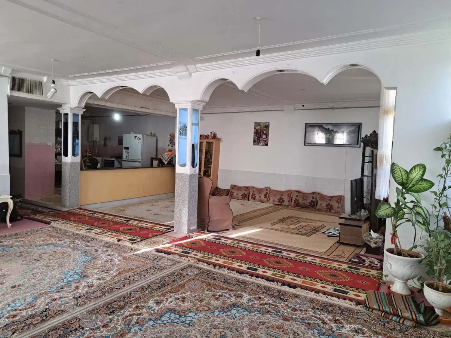 اجاره منزل مسکونی۲۲۰ متر ابن سینا سه خوابه