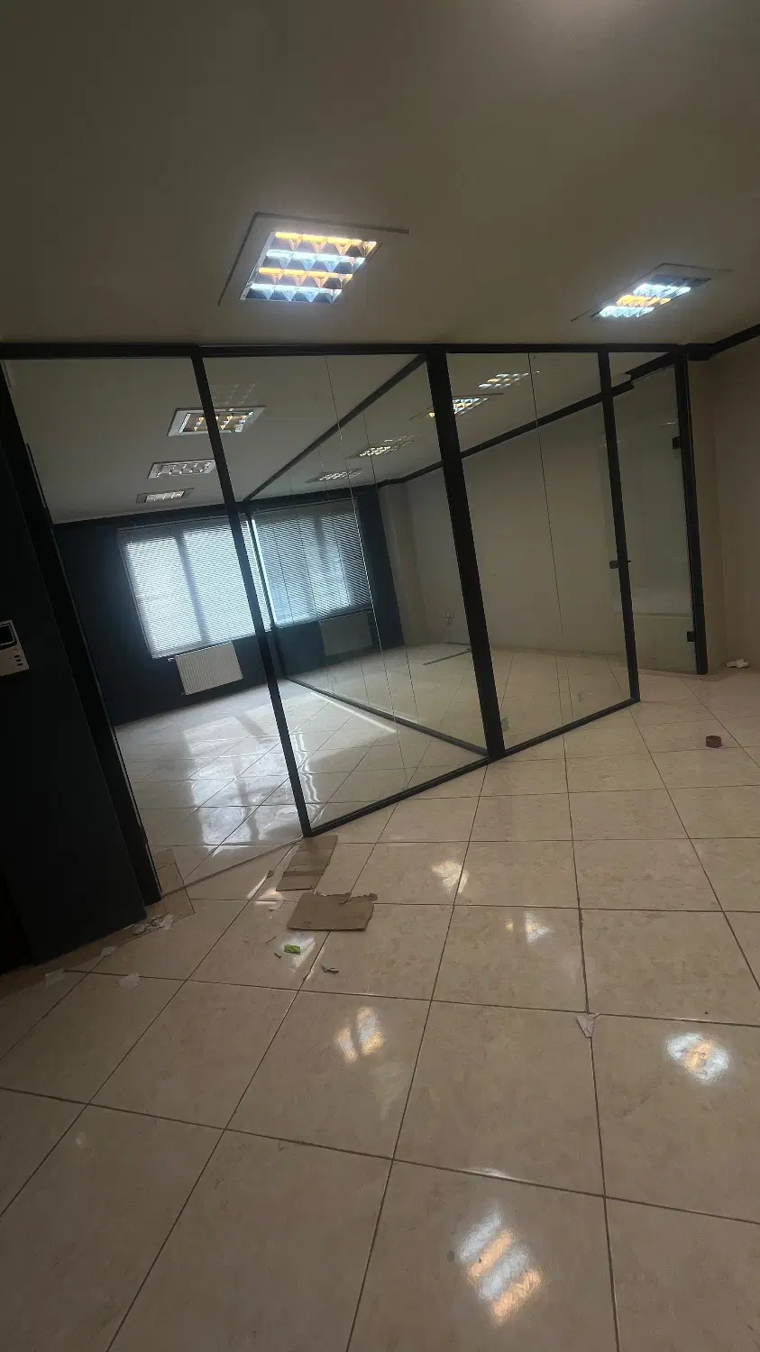 واحد تجاری با موقعیت عالی