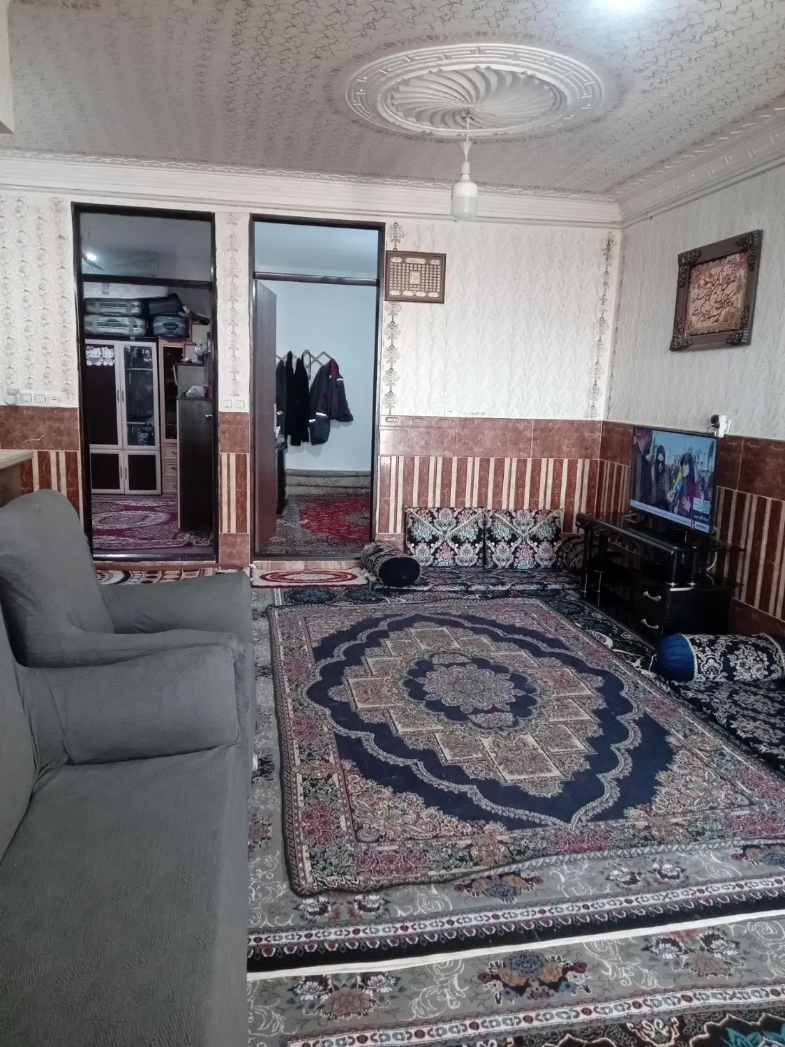 یک واحد خانه مستقل کرایه داده می شود