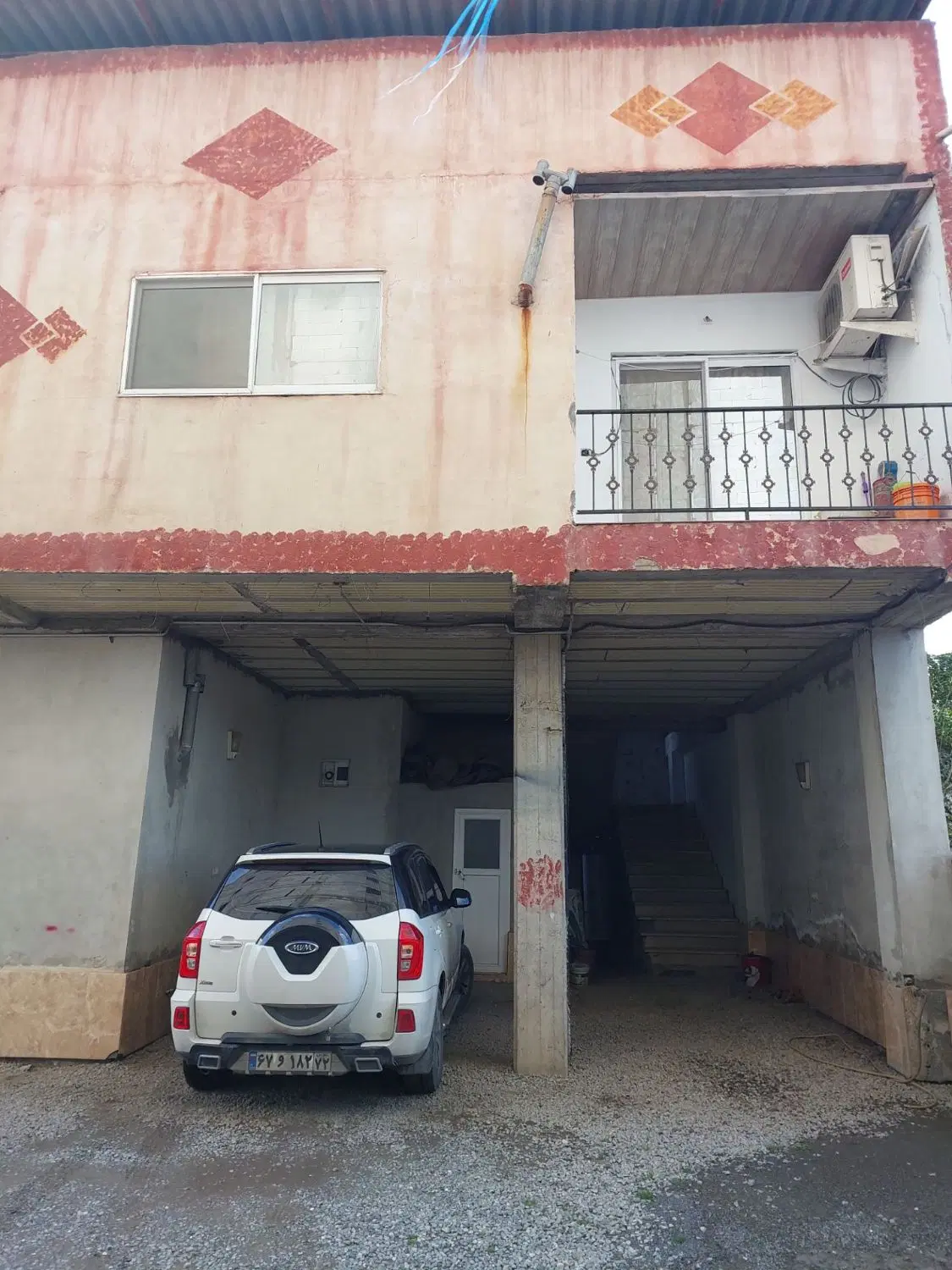 اجاره منزل مسکونی واقع در روستای خشت سر بر جاده