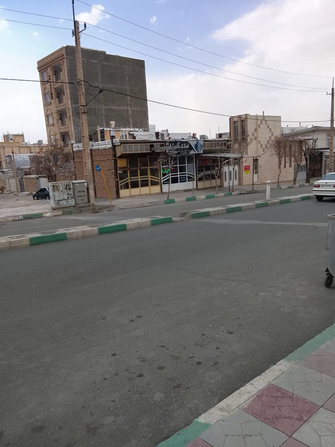 مغازه شهرک ولیعصر روی خیابان اصلی