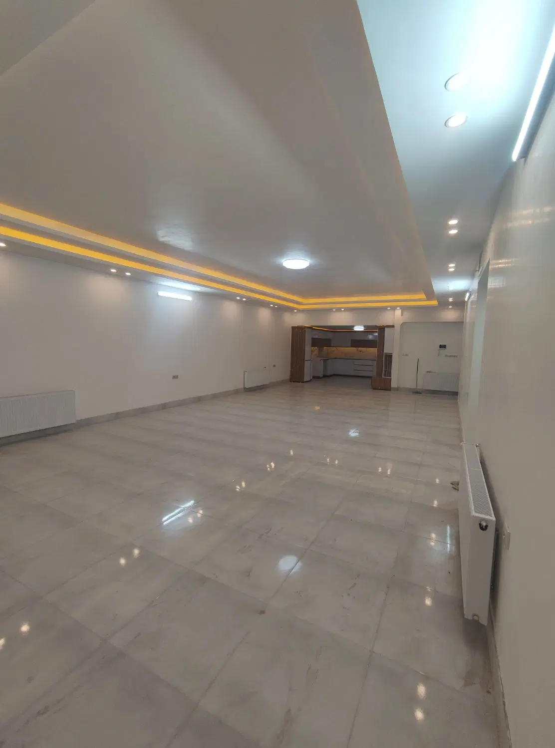 واحد مسکونی دربست 250 متری رو به روی پارک پرستار