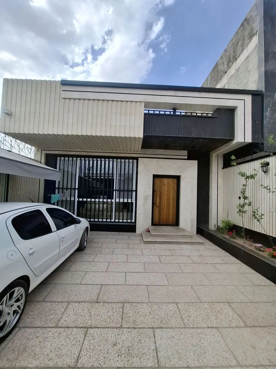 ویلایی سجادیه (زریسف)