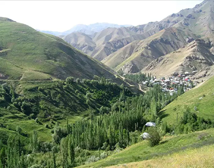 900 متر زمین در بافت باغ و کشاورزی