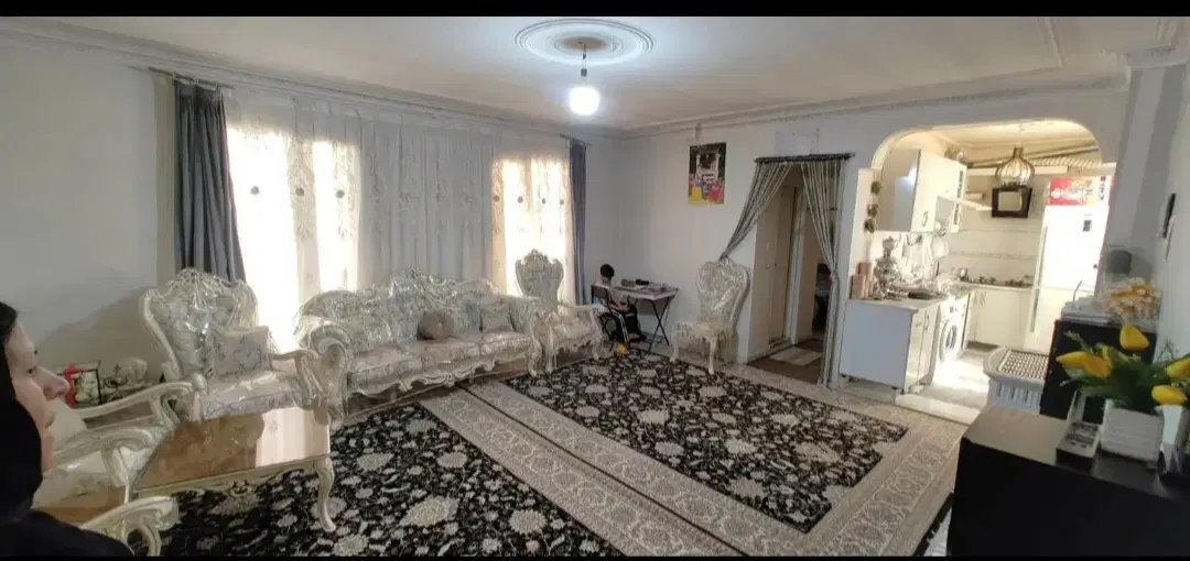 آپارتمان فروشی در مشیریه غرق در نور