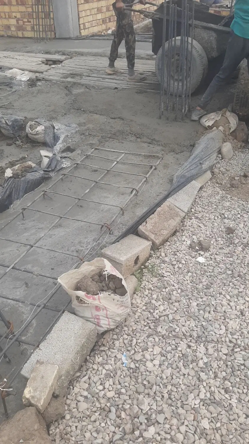 زمین در ۲۰ متری معلم دهنه ۷×۱۲