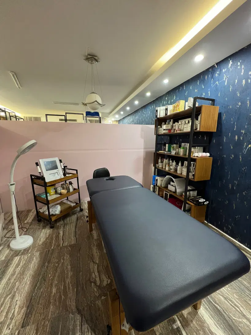 اجاره محیط کار زیبایی بصورت ساعتی و درصدی