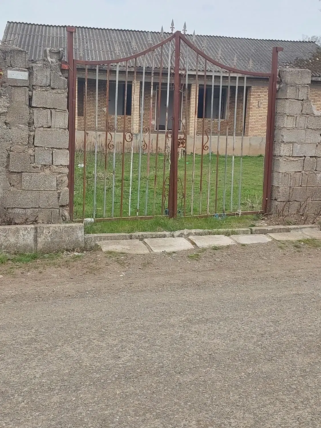 فروش یک باب خانه ۷۰۰متری باسندتک برگ جوکندان