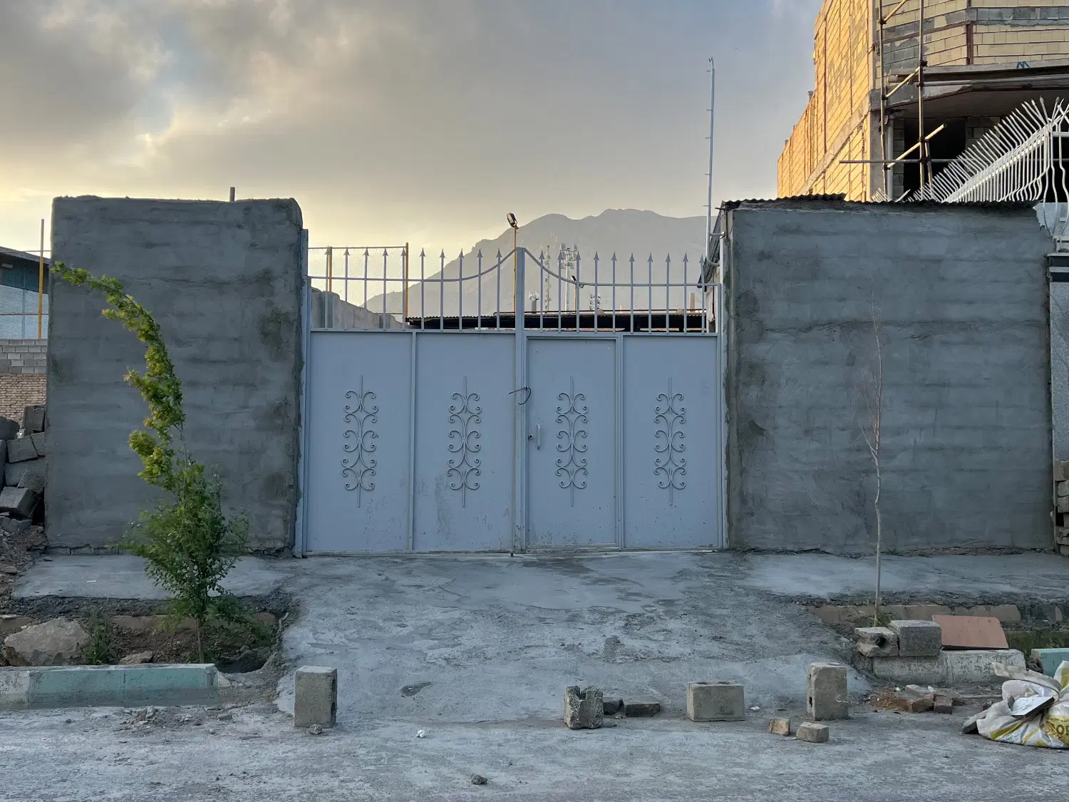 210 متر زمین فروشی