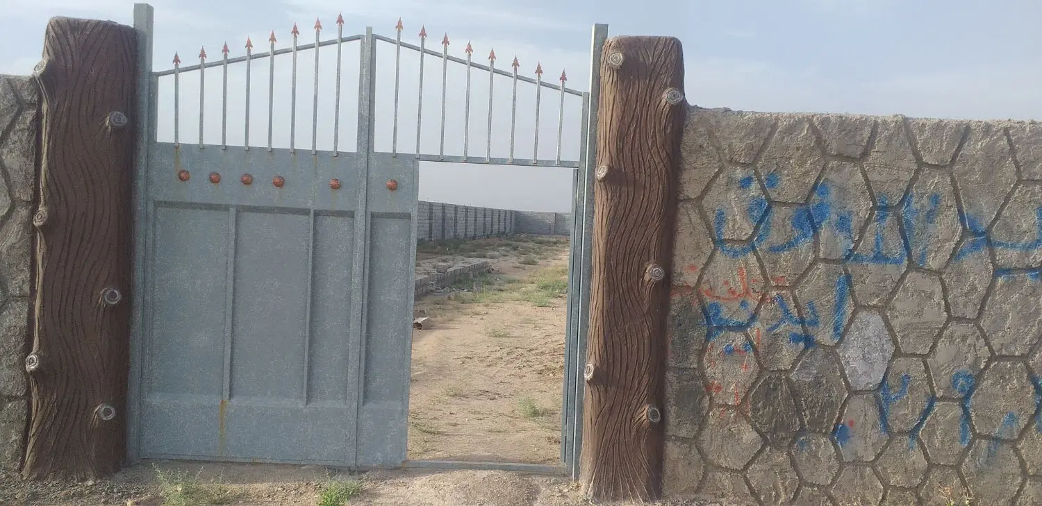۴ دیواری+سند+مجوز رسمی جنب ورزشگاه نقش جهان