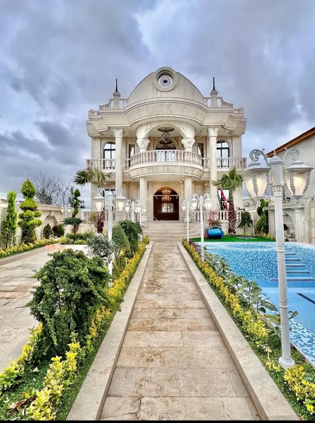 ملک مسکونی تجاری