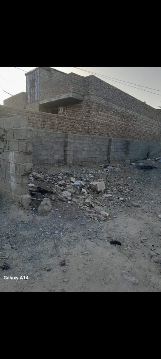 زمین فروشی
