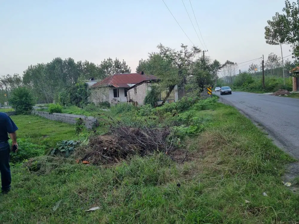 زمین سندار با کاربری تجاری مسکونی