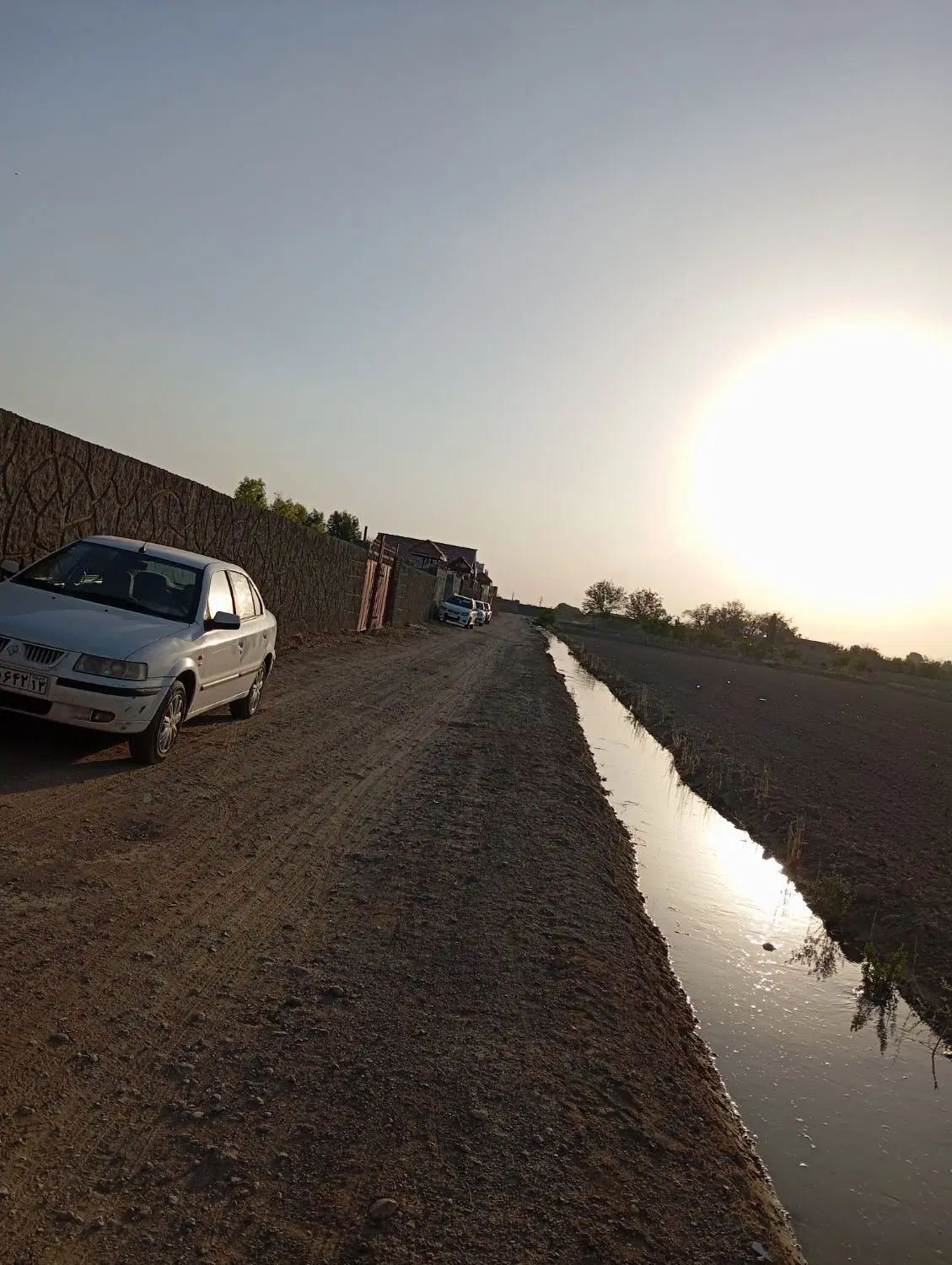 چهار دیواری ۵۰۰ متری جنوبی جاده ساحلی شهر زیار