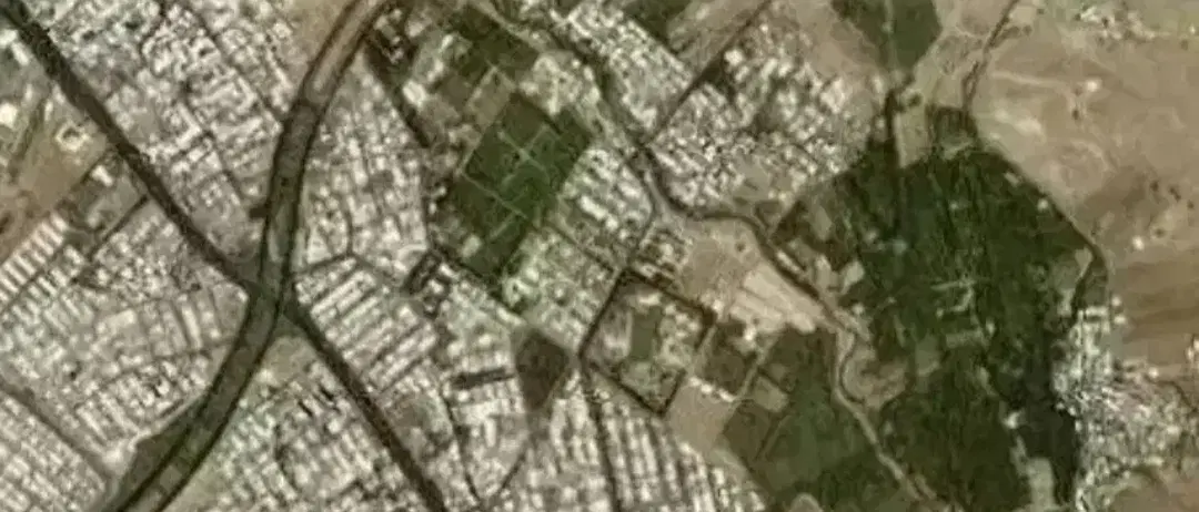 زمین فروشی