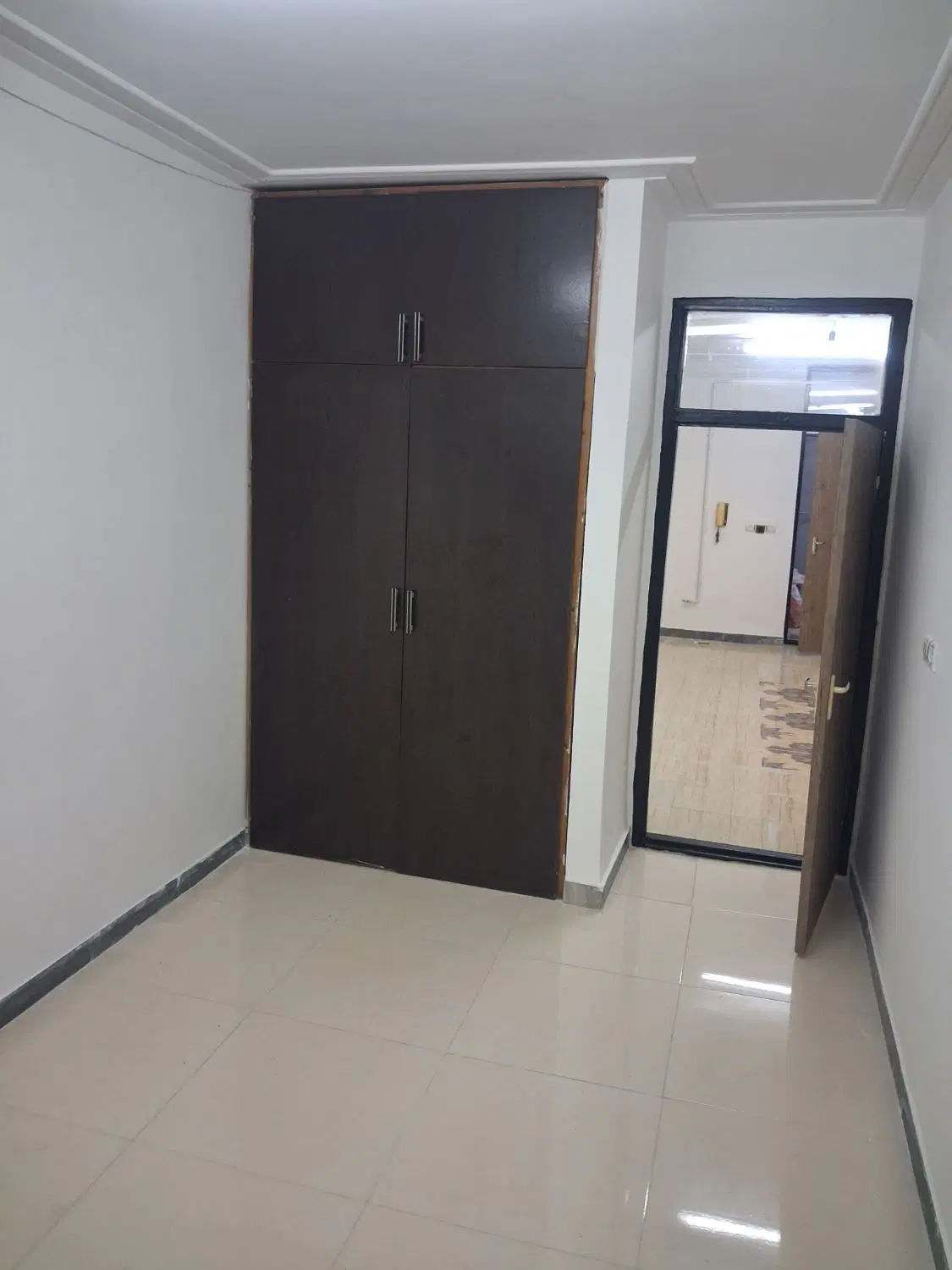 فروش یک واحد و سوییت و مغازه