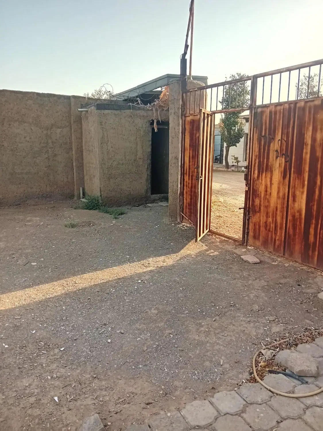 اجاره چهاردیواری