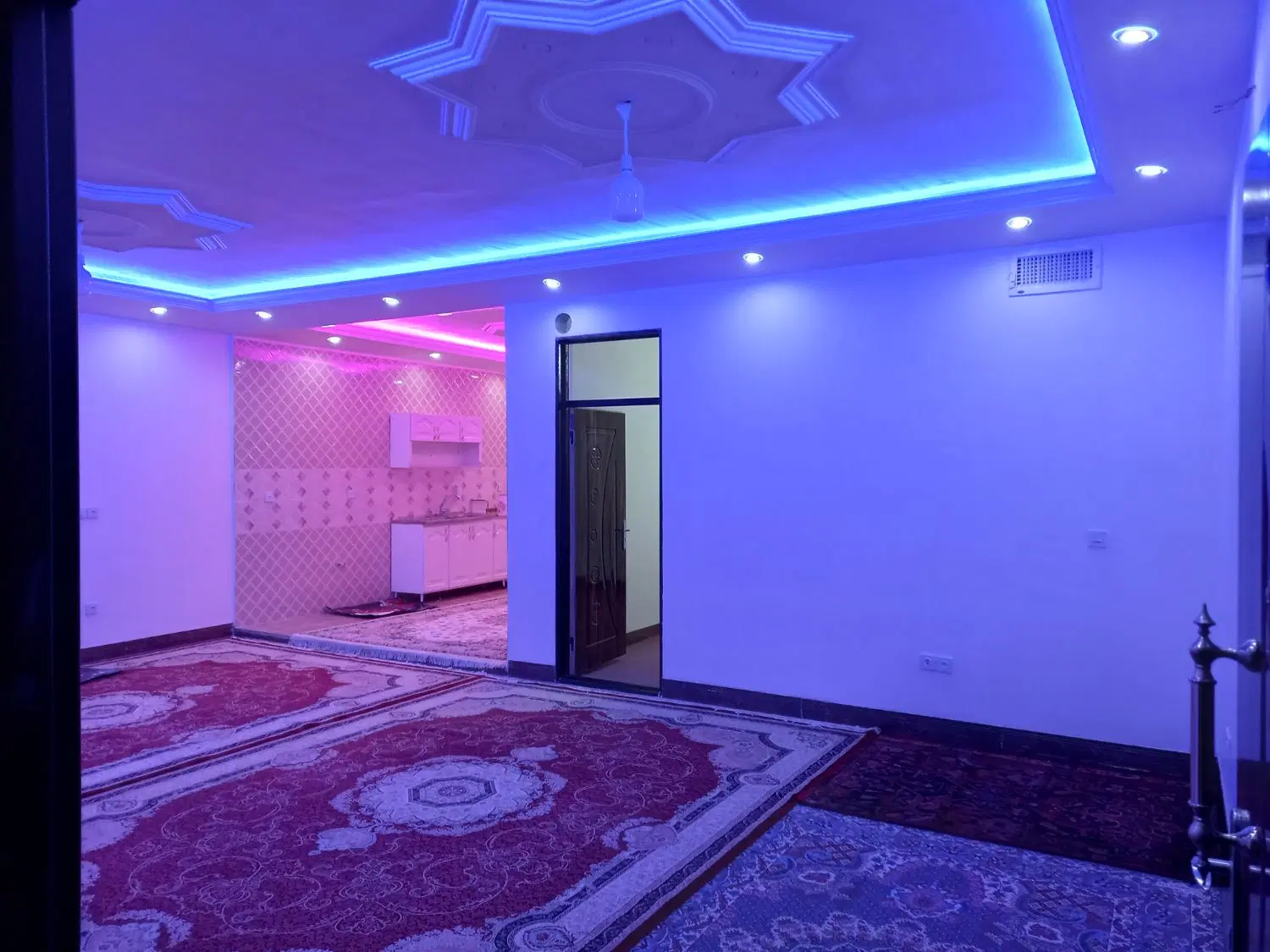 ویلایی دوطبقه کهریز کیهانشهر