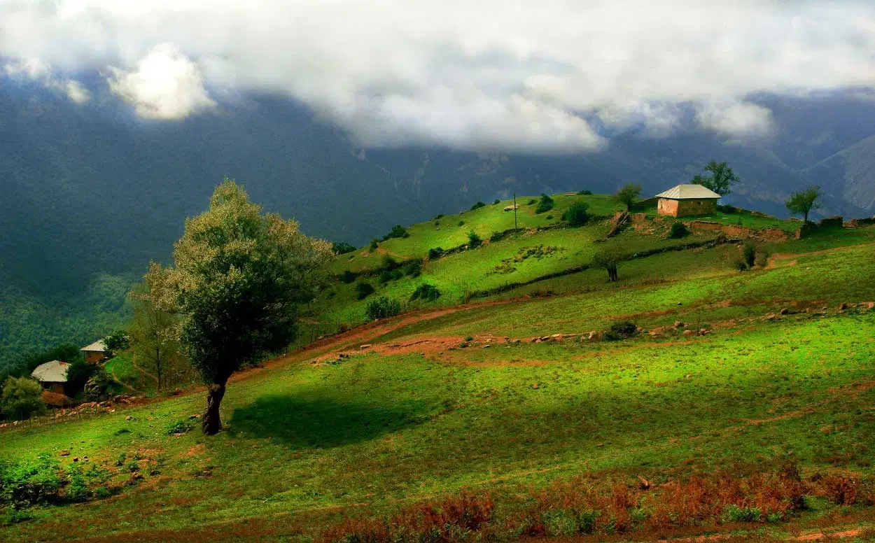 فروش ویلا در سرزمین ابرها _سوادکوه زیبا
