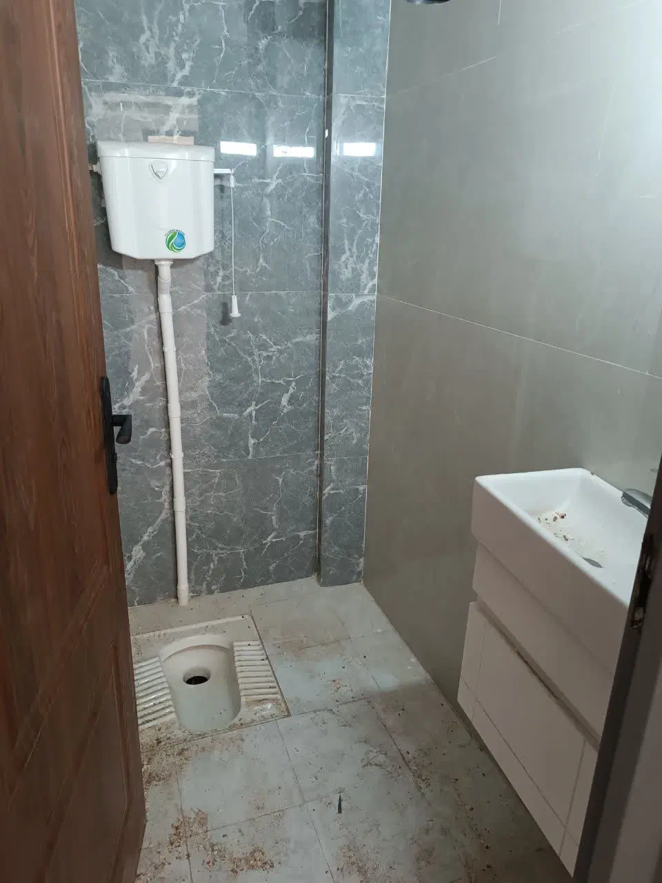 اپارتمان ۱۳۵ متر کلید نخورده غرق نور تک واحدی