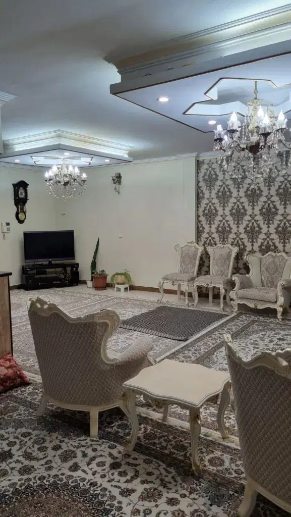 اجاره واحد ۱۳۰ متری سه خوابه