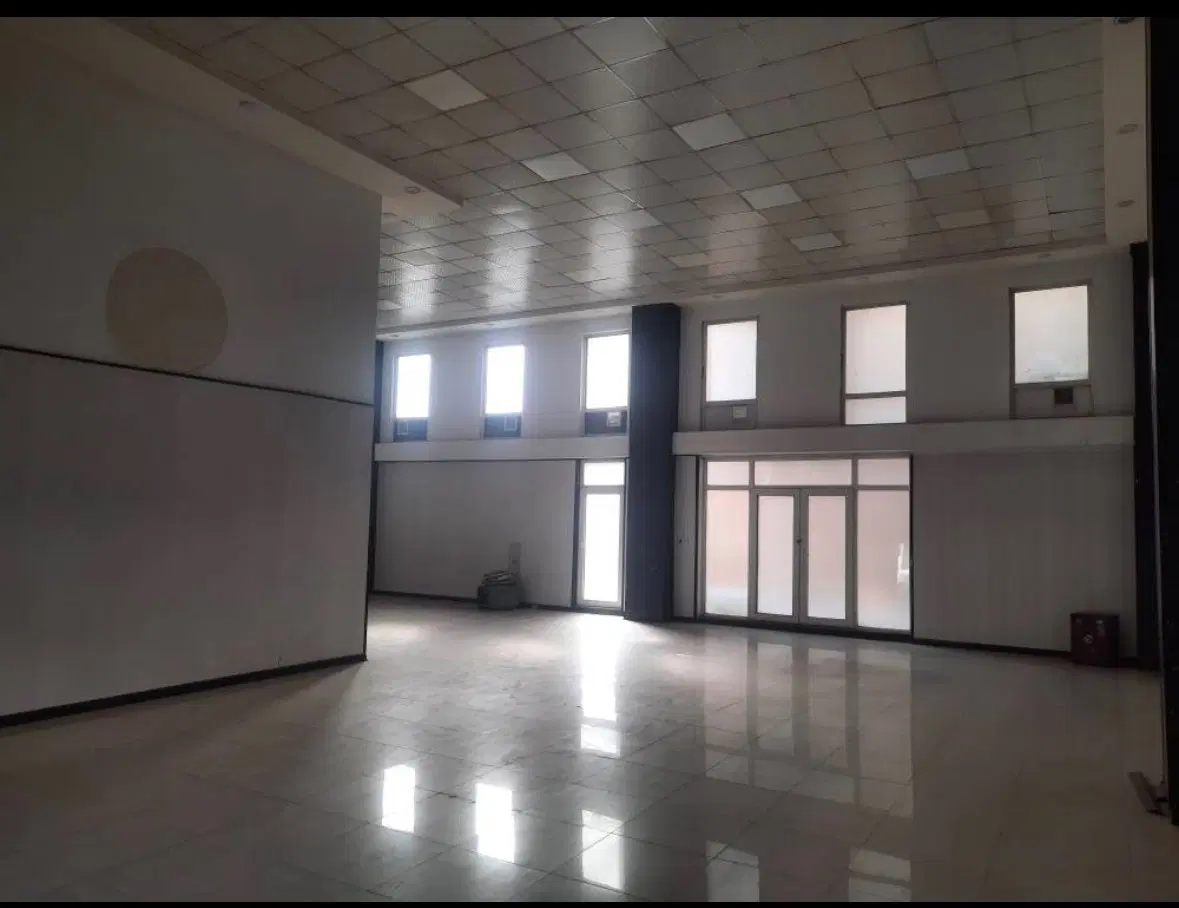 اجاره مغازه ۱۸۰ متری