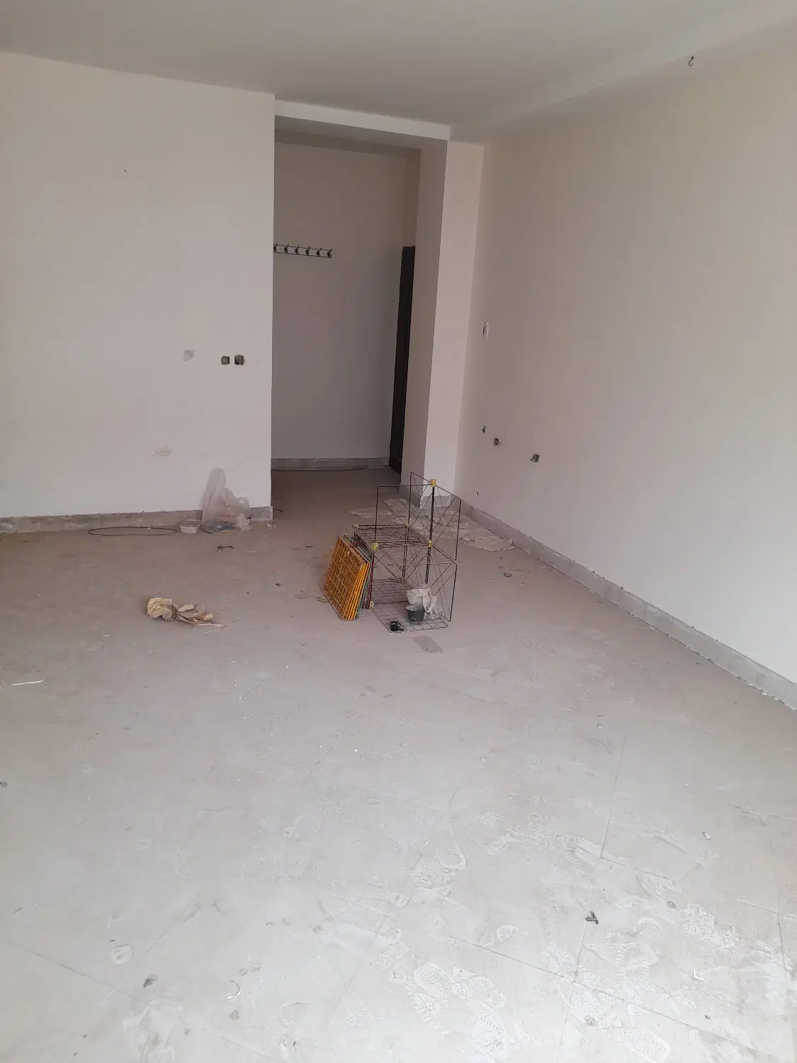 فروش فاز ۴شمال با پارکینگ و انباری تخلیه